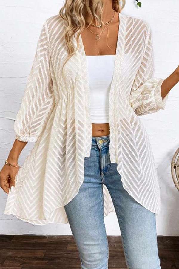 CHAQUETA DE VERANO CON MALLA DE JACQUARD Y RIBETE DE VOLANTES