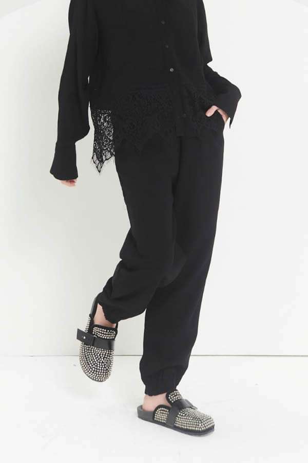 PANTALON C/ELASTICO EN CINTURA Y BOTA