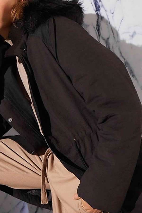 PARKA C/CUELLO DE RIB Y CAPUCHA CON PIEL